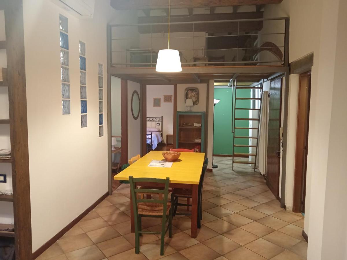 Maioliche Cozy Apartment ピサ エクステリア 写真